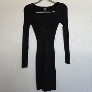 Derek Heart // Black Ribbed Lowcut Long Sleeve Fitted Midi Dress